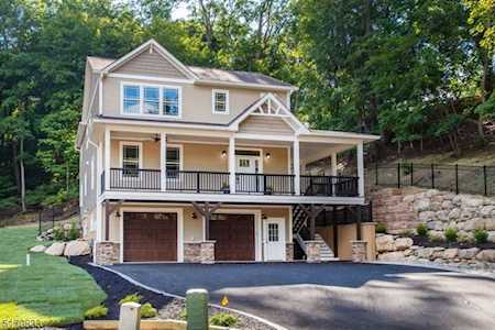 6 Ashley Court Butler Boro, NJ 07405