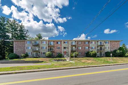 1311 Hanover St #25 Manchester, NH 03104