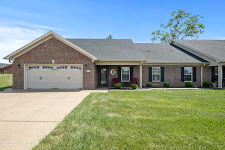 127 Dogwood Villa Dr Shelbyville, KY 40065