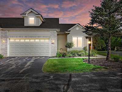 5011 Black Walnut Dr Mcfarland, WI 53558