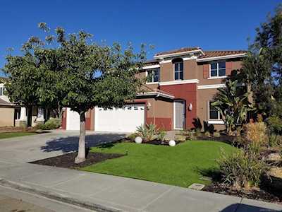 5406 Toucanet Court Oceanside, CA 92057