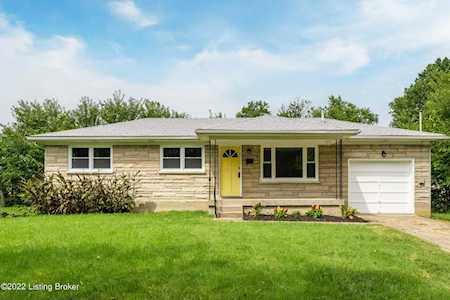 7 Sunflower Ct Louisville, KY 40216