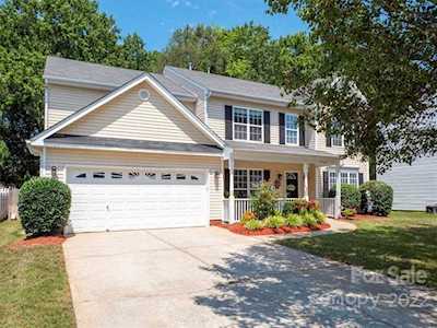 9709 Nannyberry Ln Charlotte, NC 28273