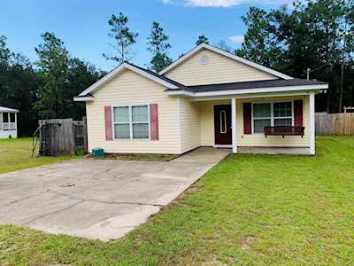 97 King Bee Dr Crawfordville, FL 32327