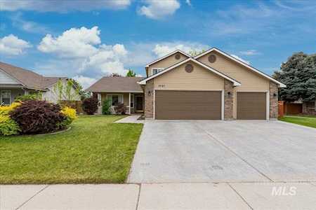 1731 E Mackay Meridian, ID 83642