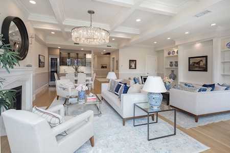 341 Commonwealth Ave #5 Boston, MA 02116