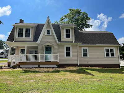 828 Colonial Rd SW Rd Abingdon, VA 24210