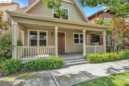 3192 S Front St Hercules, CA 94547-5449