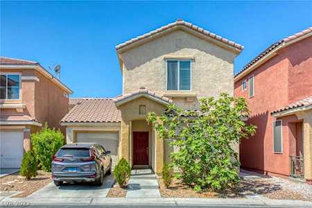 5435 Bradford Pear Dr Las Vegas, NV 89122