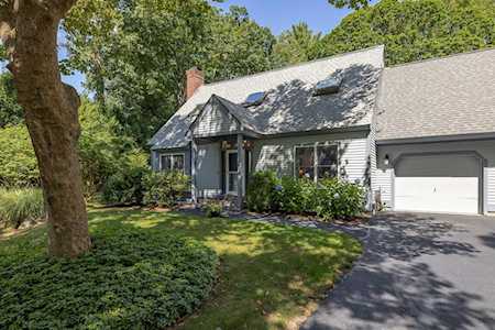54 Stratham Green Rd Stratham, NH 03885