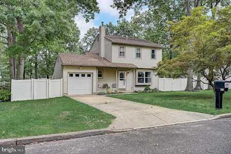 67 Winfield Rd Sicklerville, NJ 08081