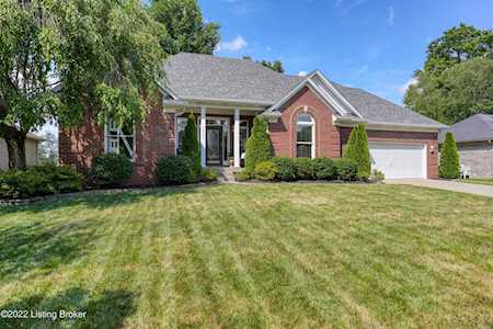 10603 Wildflower Woods Ct Louisville, KY 40299