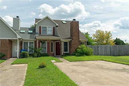 501 Brisa Dr Chesapeake, VA 23322