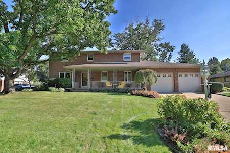 824 W Fairlawn Ln Peoria, IL 61614