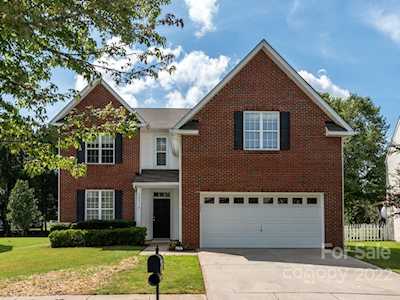 9831 Forest Run Ln Charlotte, NC 28277