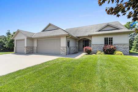 1718 Cady Ln De Pere, Town of Lawrence, WI 54115