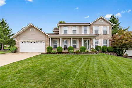 5075 Douglas Park Dr St Peters, MO 63304