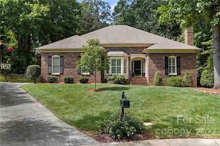 9204 Tillot Dr Matthews, NC 28105