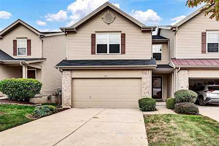 521 Country Circle Dr Lake St Louis, MO 63367