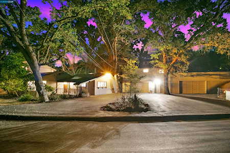 208 Shady Glen Rd Walnut Creek, CA 94596