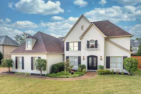 1734 Mossy Oak Ln Collierville, TN 38017