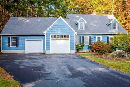 13 Ernies Dr Littleton, MA 01460