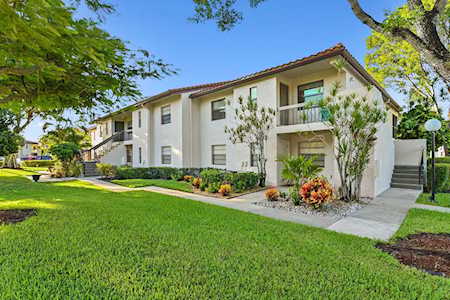 9206 Pecky Cypress Lane #3h Boca Raton, FL 33428