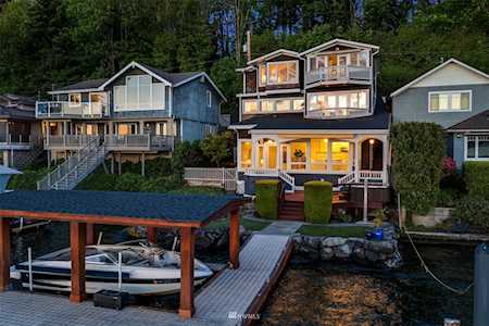 5021 Lakehurst Ln Bellevue, WA 98006