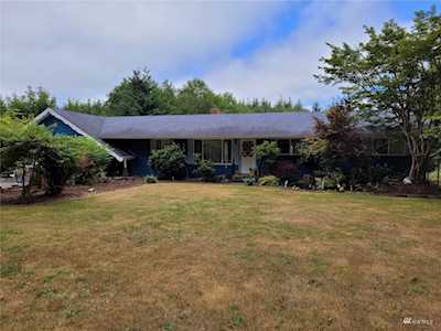 975 Logan Hill Rd Chehalis, WA 98532