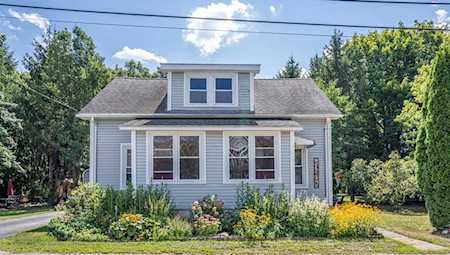 27 Mason St Attleboro, MA 02703