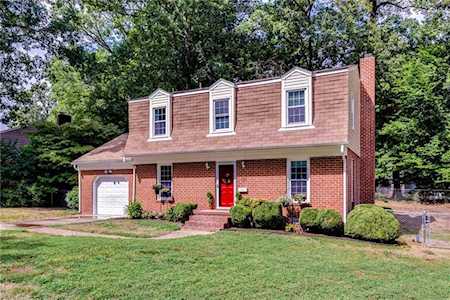 155 Bloxom Dr Newport News, VA 23608
