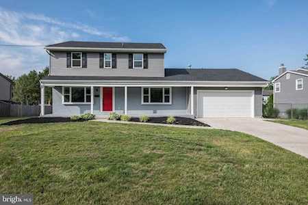1721 Country Club Dr Cherry Hill, NJ 08003