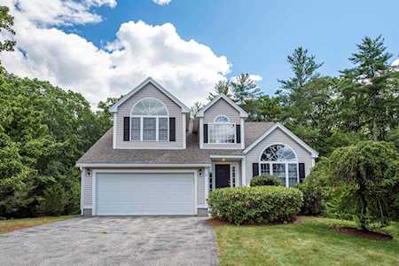 36 Meadowood Dr Exeter, NH 03833