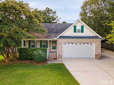 1208 Sweetclover Drive Wake Forest, NC 27587