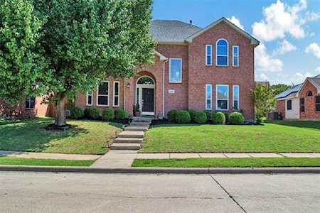 5302 Alazan Bay Drive Rowlett, TX 75089