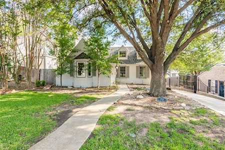 3805 Bellaire Drive S Fort Worth, TX 76109