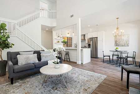 3813 Creststone Pl San Diego, CA 92130