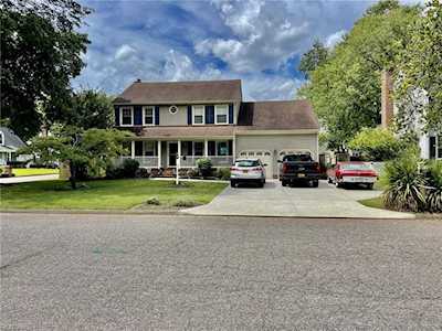 552 Currituck Dr Chesapeake, VA 23322