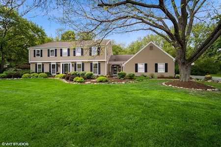 25940 Oak Hills Rd Lake Barrington, IL 60010