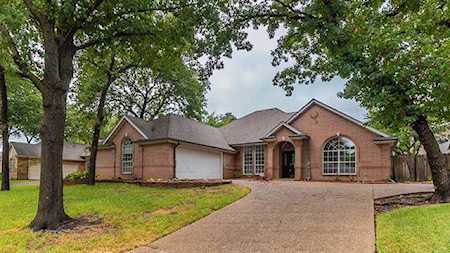 3305 Summergrove Drive Arlington, TX 76001