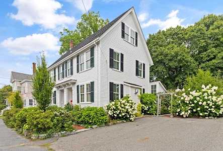 4 Wallis Court #4 Lexington, MA 02421