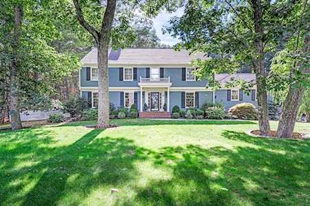 68 Old Orchard Road Sherborn, MA 01770