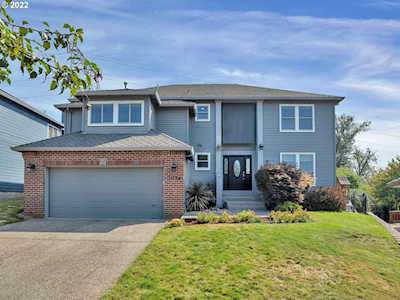 11124 SW Belnap CT Wilsonville, OR 97070