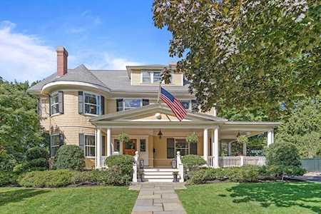 16 Chestnut Street Winchester, MA 01890