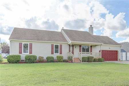 1104 Ronlynn Rd Chesapeake, VA 23322