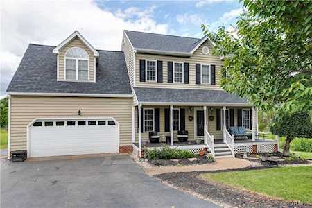 8029 Clay Hills Ct Mechanicsville, VA 23111
