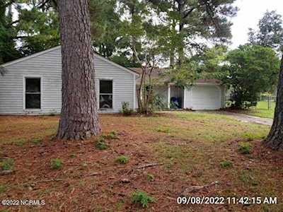1002 Brynn Marr Road Jacksonville, NC 28546