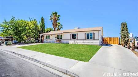 7008 Oakhurst Ave Las Vegas, NV 89145