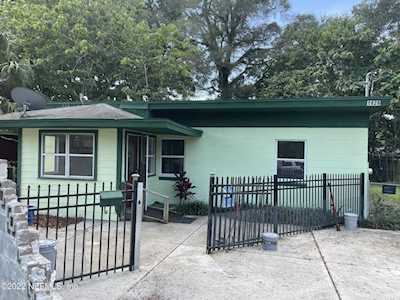 1426 Griflet Rd Jacksonville, FL 32211