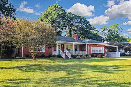 5809 Hawthorne Ln Portsmouth, VA 23703